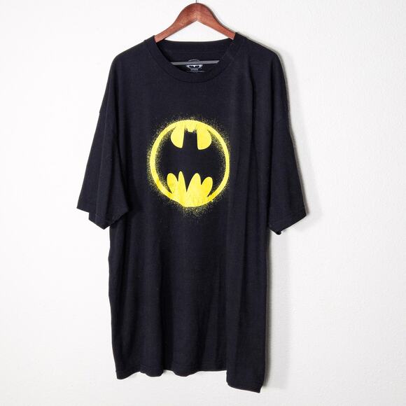 Batman Other - Batman Men’s Graphic T-Shirt Alt Streetwear Vintage Comic Logo Oversized 3XLT